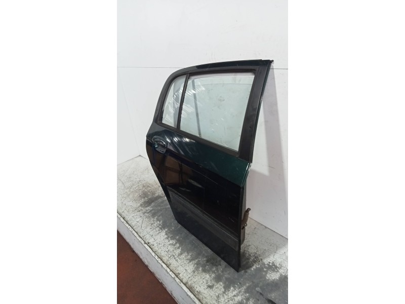 Recambio de puerta trasera derecha para hyundai getz (tb) 1.3 básico referencia OEM IAM   