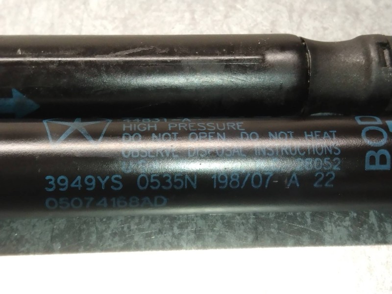 Recambio de amortiguadores maletero / porton para dodge caliber s referencia OEM IAM 05074168AD  0535N