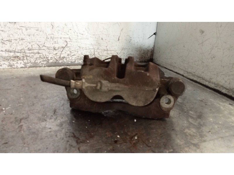 Recambio de pinza freno delantera derecha para nissan cabstar 09.06 cabstar 35.xx doppelkabine cabina doble referencia OEM IAM  