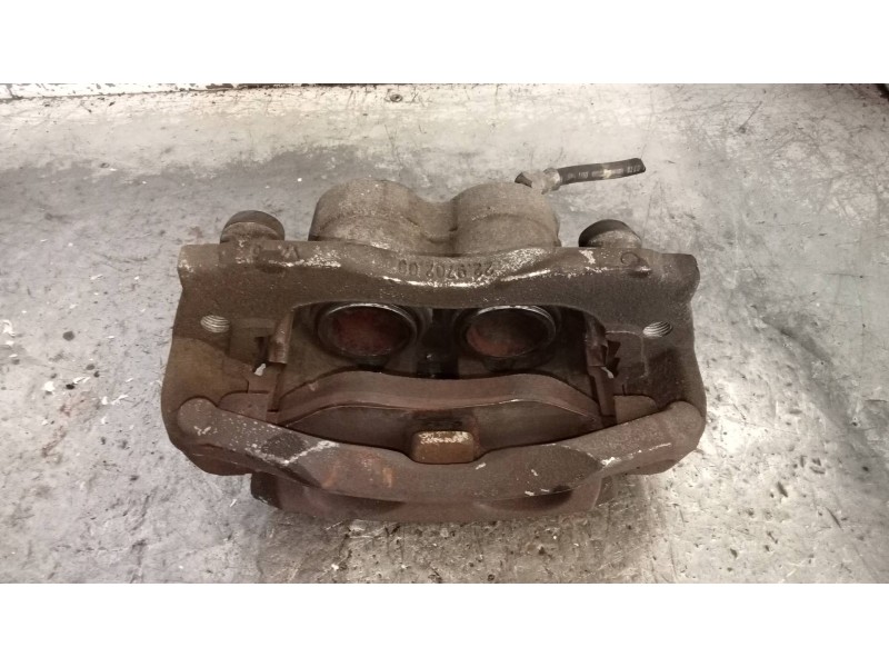 Recambio de pinza freno delantera izquierda para nissan cabstar 09.06 cabstar 35.xx doppelkabine cabina doble referencia OEM IAM