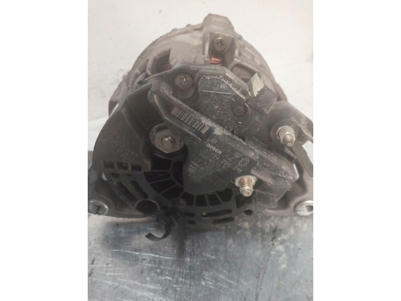 Recambio de alternador para opel corsa c comfort referencia OEM IAM 0124225018 BOSCH 