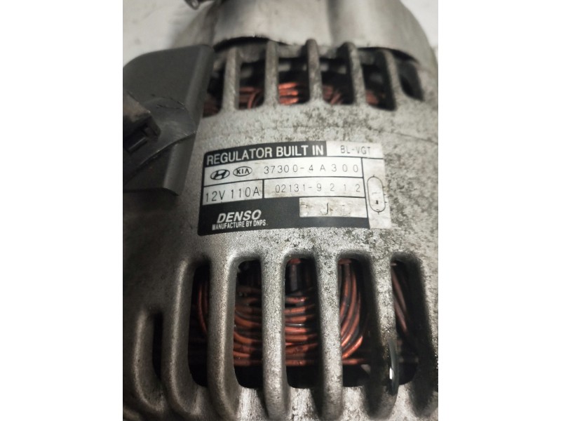 Recambio de alternador para kia sorento 2.5 crdi concept referencia OEM IAM 373004A300 DENSO 