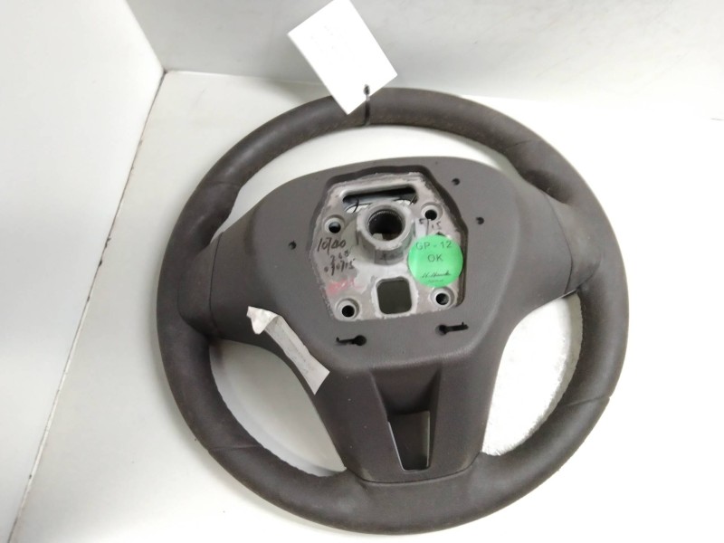 Recambio de volante para chevrolet cruze referencia OEM IAM   