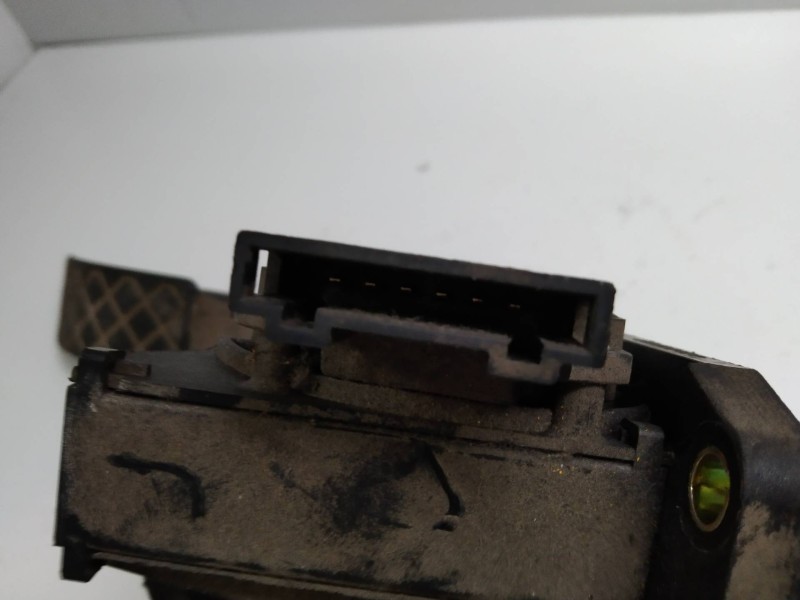 Recambio de potenciometro pedal para skoda fabia (6y2/6y3) 1.4 referencia OEM IAM 0280752215 6Q1721503A 