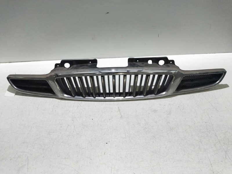 Recambio de rejilla delantera para daewoo tacuma referencia OEM IAM   