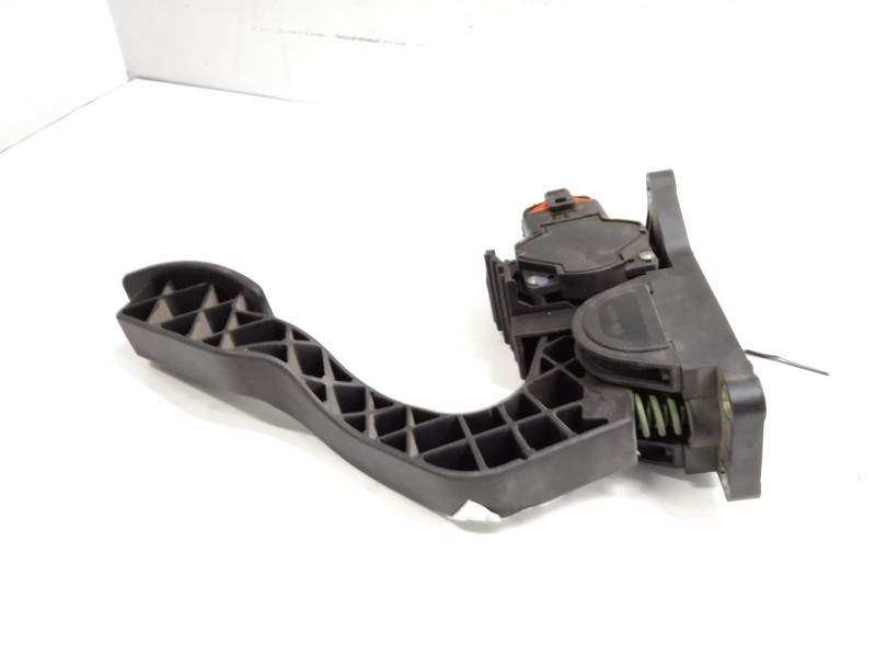 Recambio de potenciometro pedal para smart roadster 0.7 turbo cat referencia OEM IAM 0285755003  