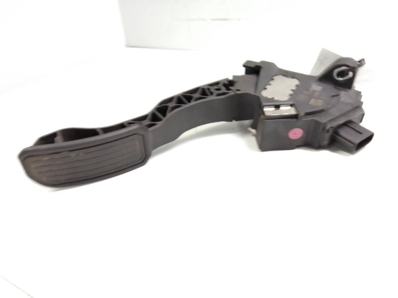 Recambio de potenciometro pedal para toyota avensis cross sport (t27) advance referencia OEM IAM 7811002022  