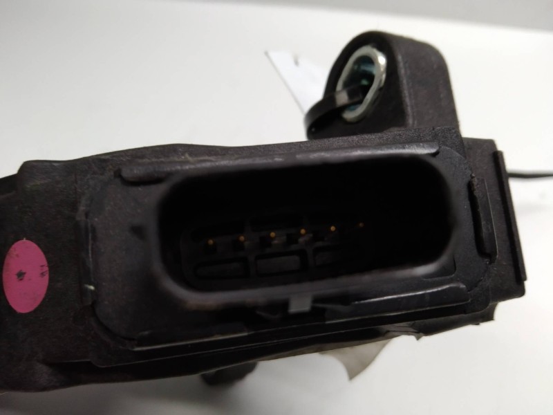 Recambio de potenciometro pedal para toyota avensis cross sport (t27) advance referencia OEM IAM 7811002022  