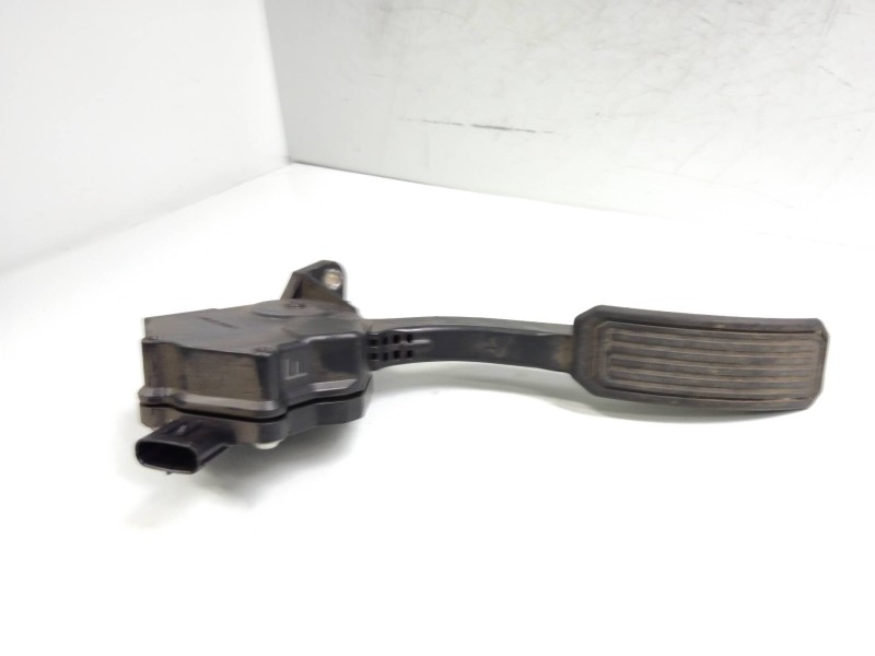 Recambio de potenciometro pedal para toyota rav 4 (a3) 2.2 turbodiesel cat referencia OEM IAM 7811042010  