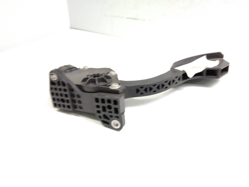 Recambio de potenciometro pedal para toyota rav 4 (a3) 2.2 turbodiesel cat referencia OEM IAM 7811042010  