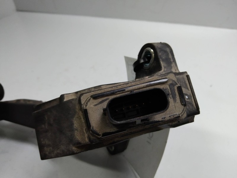 Recambio de potenciometro pedal para toyota yaris connect referencia OEM IAM 781100D011  