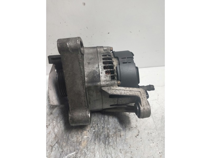 Recambio de alternador para lancia ypsilon (101) 1.2 16v argento referencia OEM IAM 63321603  