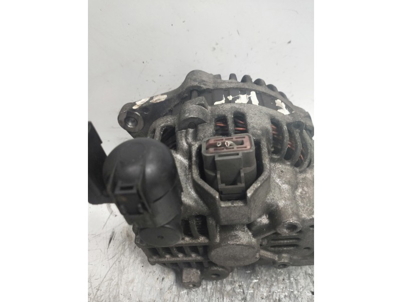 Recambio de alternador para mazda 323 berlina c/f/s (ba) 1.5 c referencia OEM IAM A2TA1191  