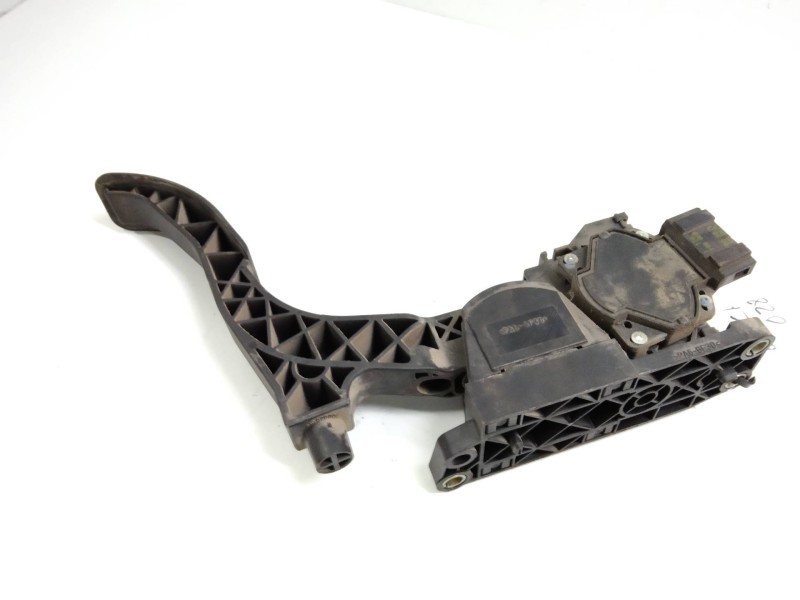 Recambio de potenciometro pedal para volkswagen polo berlina (6n2) 1.9 sdi referencia OEM IAM 0281002322 6N1721503D  Recambio de potenciometro pedal para volkswagen polo berlina (6n2) 1.9 sdi referencia OEM IAM 0281002322 6N1721503D