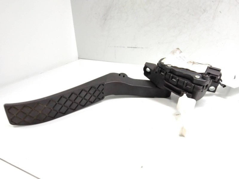 Recambio de potenciometro pedal para volkswagen touareg (7p6) 3.0 v6 tdi dpf referencia OEM IAM 6PV00802624 7L0723507D 