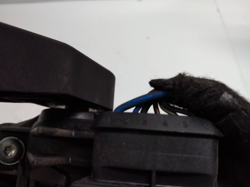 Recambio de potenciometro pedal para volvo xc90 2.4 diesel cat referencia OEM IAM 6PV00853729  