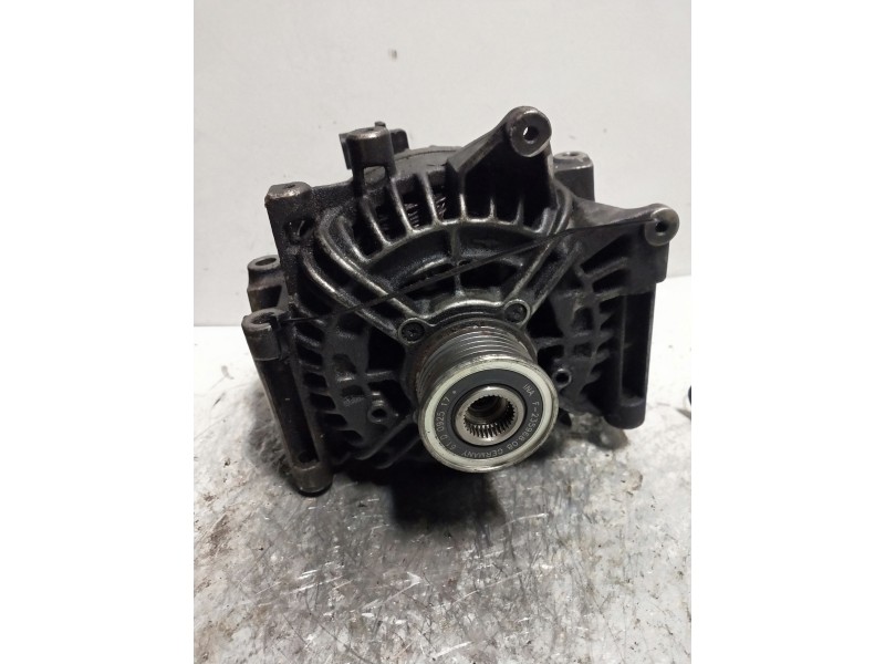 Recambio de alternador para mercedes clase c (w203) berlina 200 cdi (203.004) referencia OEM IAM   