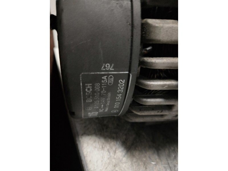Recambio de alternador para mercedes clase e (w210) familiar 280 t (210.263) referencia OEM IAM 0123510068  