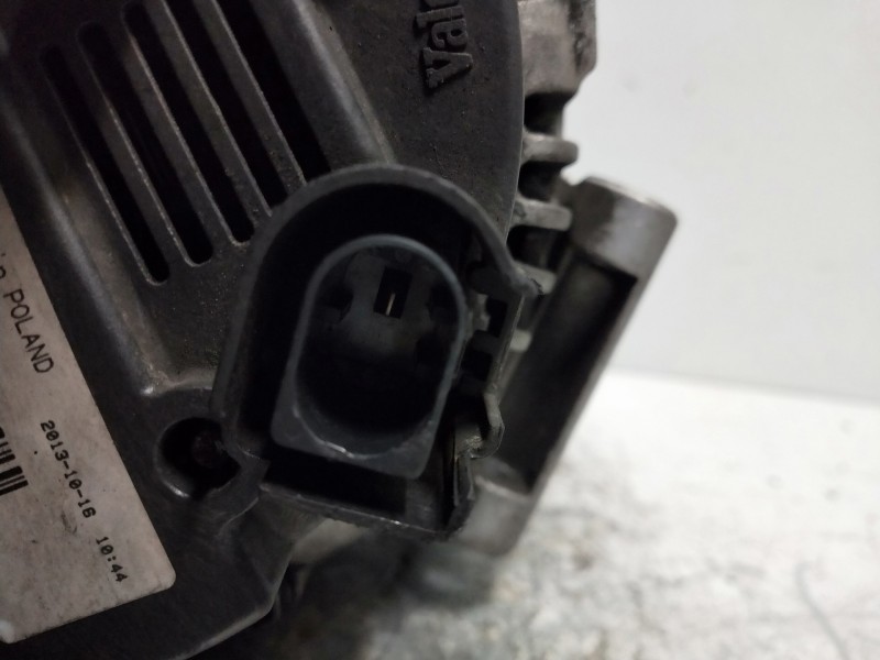 Recambio de alternador para mercedes sprinterii caja abierta (desde 01.06) 413/416/510/513/516 cdi (906.153/155) referencia OEM 