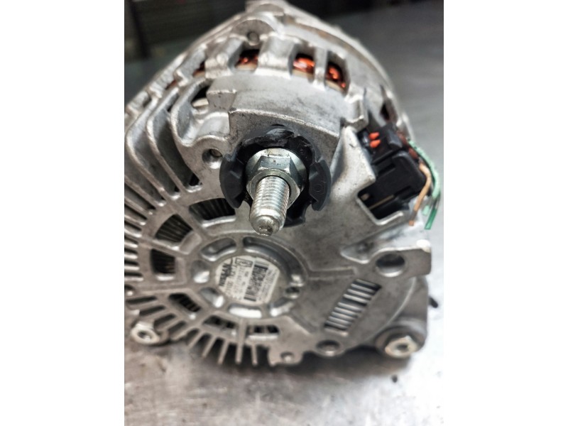 Recambio de alternador para nissan juke (f15) tekna premium referencia OEM IAM 231001KA1A  