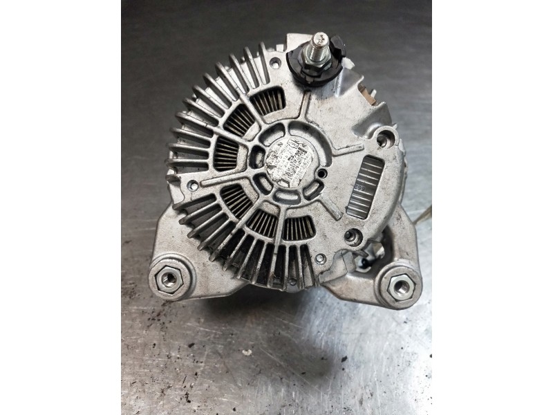 Recambio de alternador para nissan juke (f15) n-vision referencia OEM IAM   