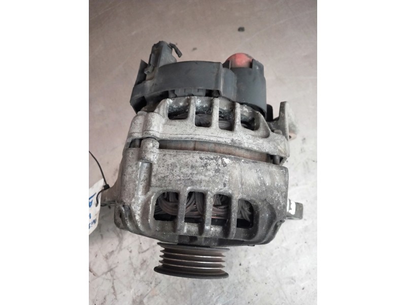 Recambio de alternador para nissan note (e11e) naru edition referencia OEM IAM 23100AX62B  