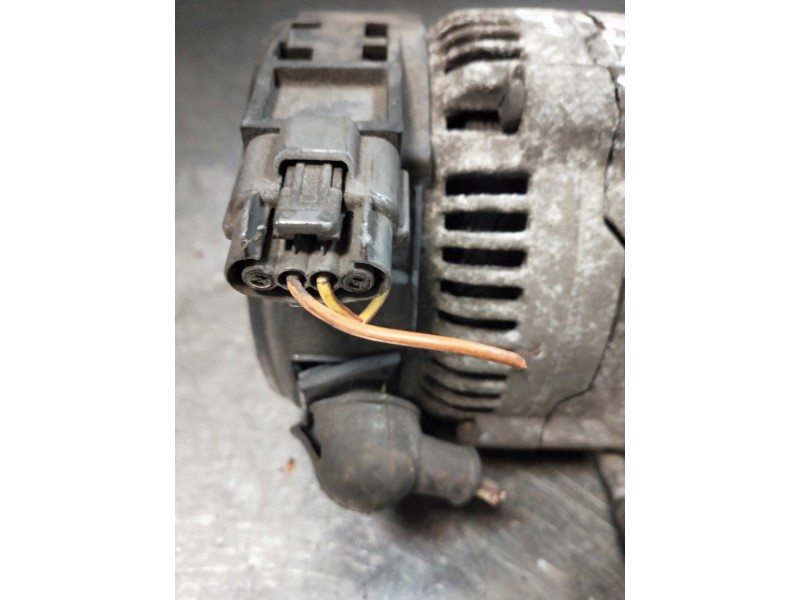 Recambio de alternador para nissan micra (k11) referencia OEM IAM 2310054B61  