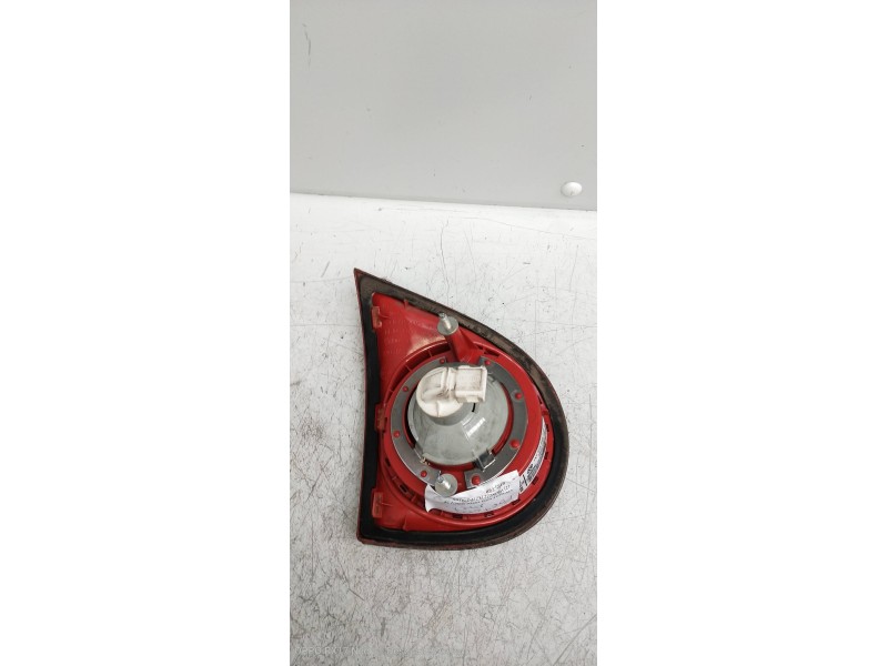 Recambio de piloto trasero derecho interior para volkswagen golf v berlina (1k1) highline referencia OEM IAM 1K6945094G  