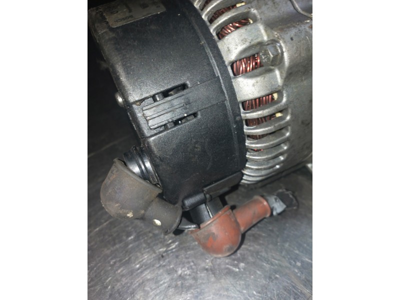 Recambio de alternador para nissan primera berl./familiar (p10/w10) se berlina (p10) referencia OEM IAM 0986038060  