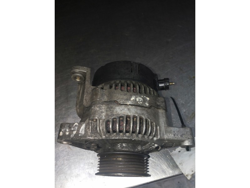 Recambio de alternador para nissan primera berl./familiar (p10/w10) invitation berlina (p10) referencia OEM IAM   