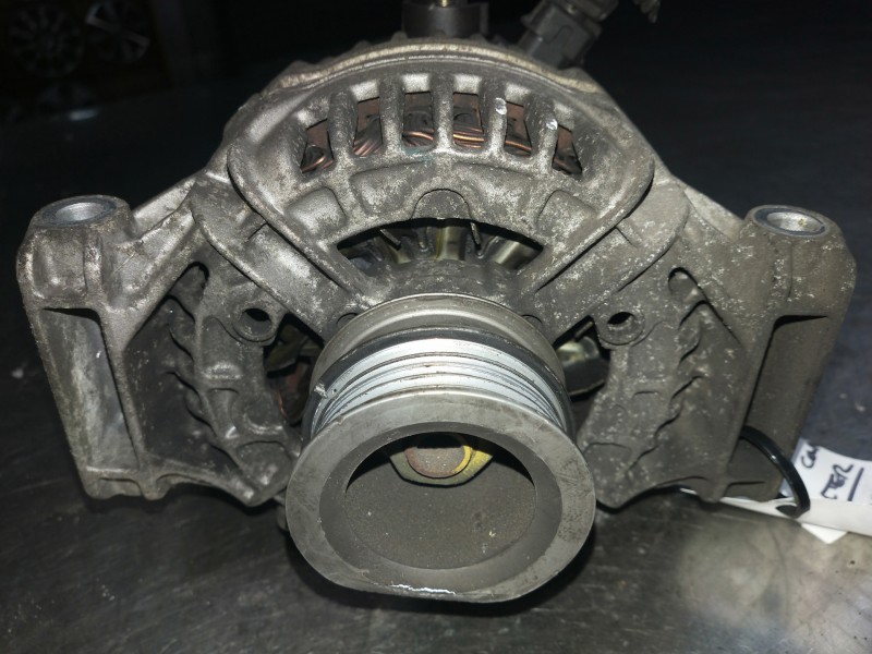 Recambio de alternador para opel astra g berlina sport referencia OEM IAM 0124415009  