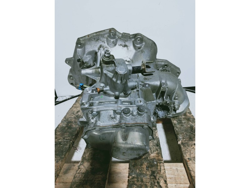 Recambio de caja cambios para opel vectra b berlina básico (1999) referencia OEM IAM F17W419 A07311 