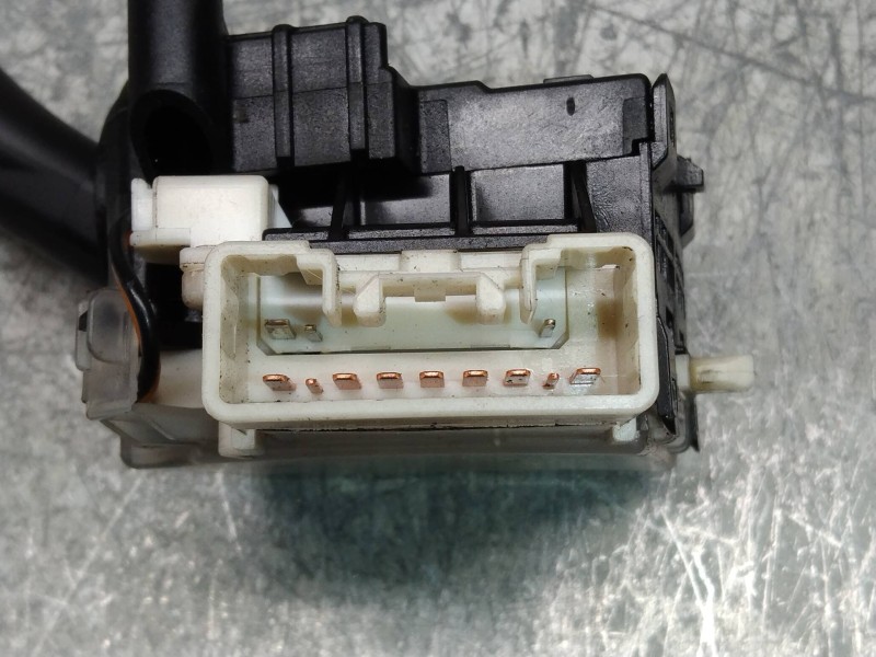 Recambio de mando luces para toyota yaris (ncp1/nlp1/scp1) 1.3 expo referencia OEM IAM 173681  