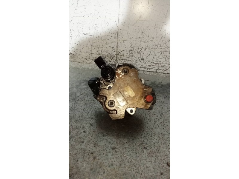 Recambio de bomba inyeccion para bmw x5 (e70) 3.0d referencia OEM IAM 0445010146 7798333 BOSCH