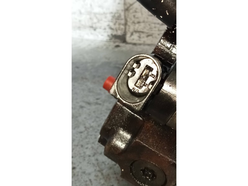 Recambio de bomba inyeccion para bmw x5 (e70) 3.0d referencia OEM IAM 0445010146 7798333 BOSCH