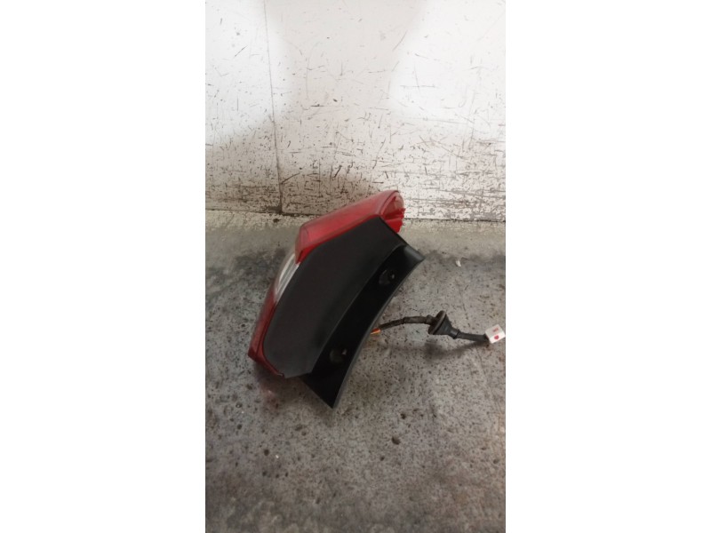 Recambio de piloto trasero izquierdo para kia cee´d x-tech referencia OEM IAM   