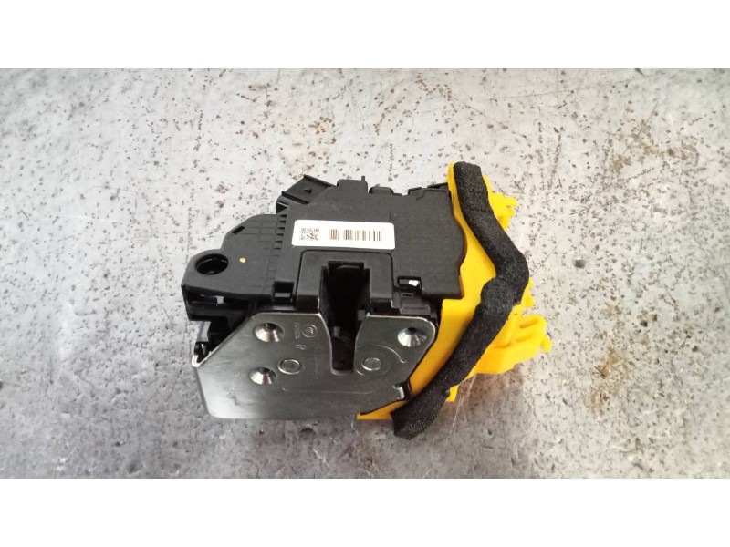 Recambio de motor cierre centralizado delantero derecho para kia cee´d x-tech referencia OEM IAM 81320A2410  