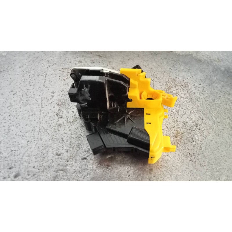 Recambio de motor cierre centralizado delantero derecho para kia cee´d x-tech referencia OEM IAM 81320A2410  