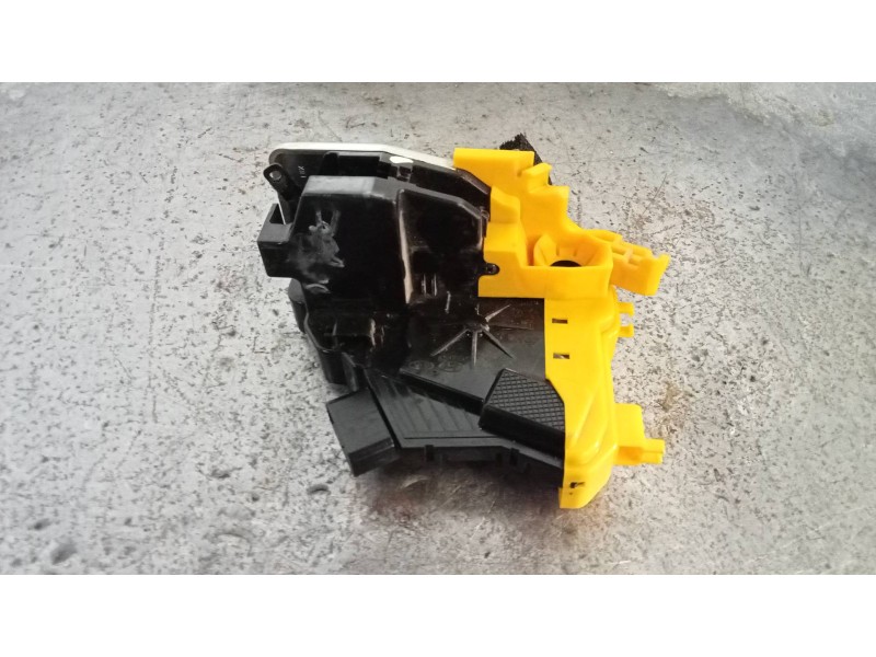 Recambio de motor cierre centralizado delantero derecho para kia cee´d x-tech referencia OEM IAM 81320A2410  