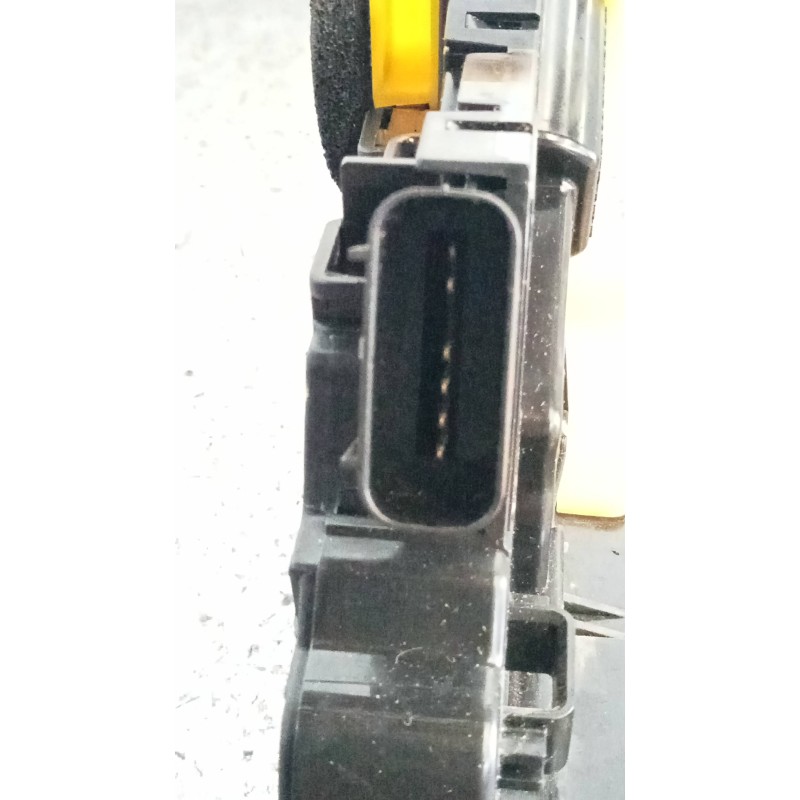 Recambio de motor cierre centralizado delantero izquierdo para kia cee´d x-tech referencia OEM IAM 81310A2400  
