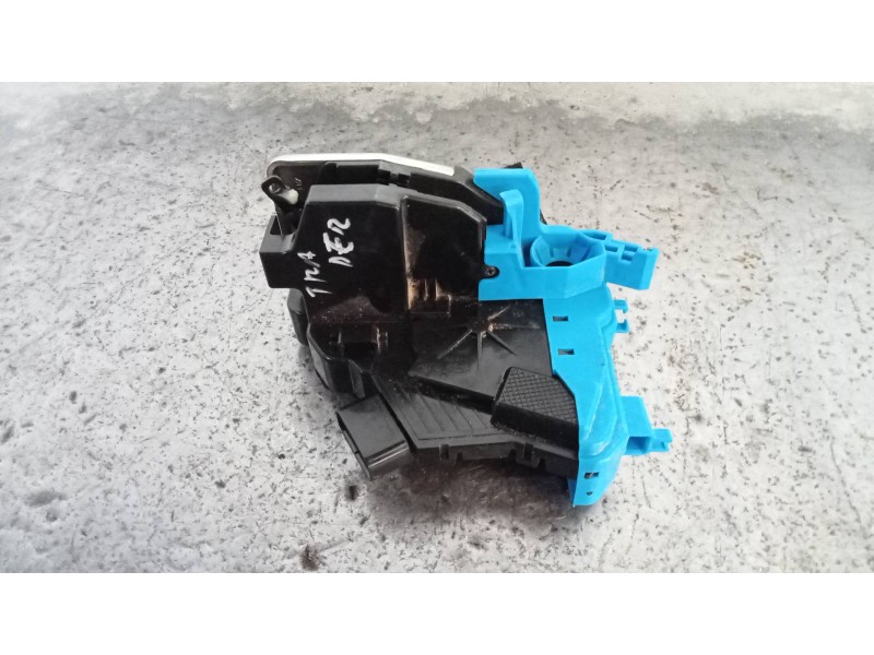 Recambio de motor cierre centralizado trasero derecho para kia cee´d x-tech referencia OEM IAM 81420A2400  