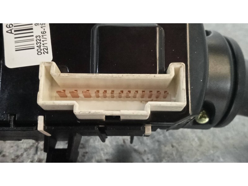 Recambio de mando luces para kia cee´d x-tech referencia OEM IAM 93410A2631  