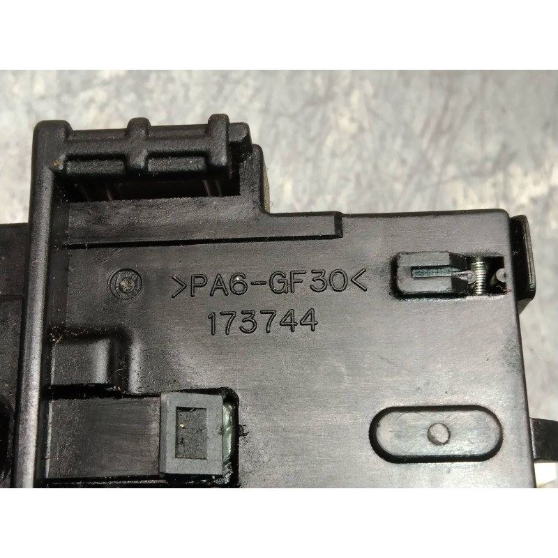 Recambio de mando luces para suzuki grand vitara jb (jt) 1,9 ltr. ddis jlx-e 5-türig referencia OEM IAM 173744  