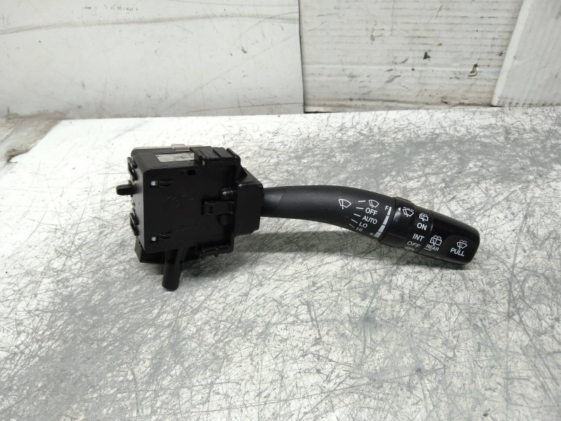 Recambio de mando limpia para kia carens (un) active referencia OEM IAM   