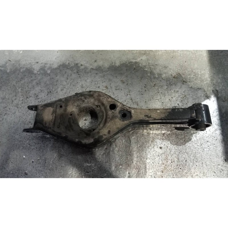 Recambio de brazo suspension inferior trasero derecho para kia cee´d x-tech referencia OEM IAM   