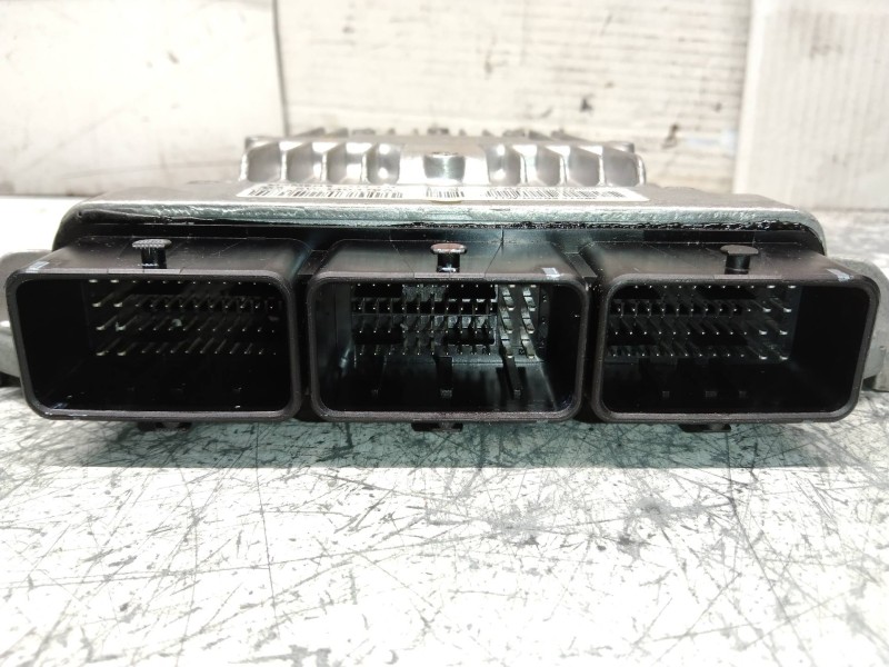 Recambio de centralita motor uce para peugeot 407 coupe pack referencia OEM IAM 5WS40379AT SW9658198080 HW9648237680 SID201