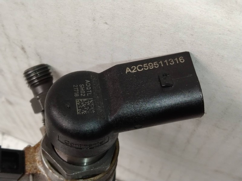 Recambio de inyector para peugeot 407 coupe pack referencia OEM IAM A2C59511316  