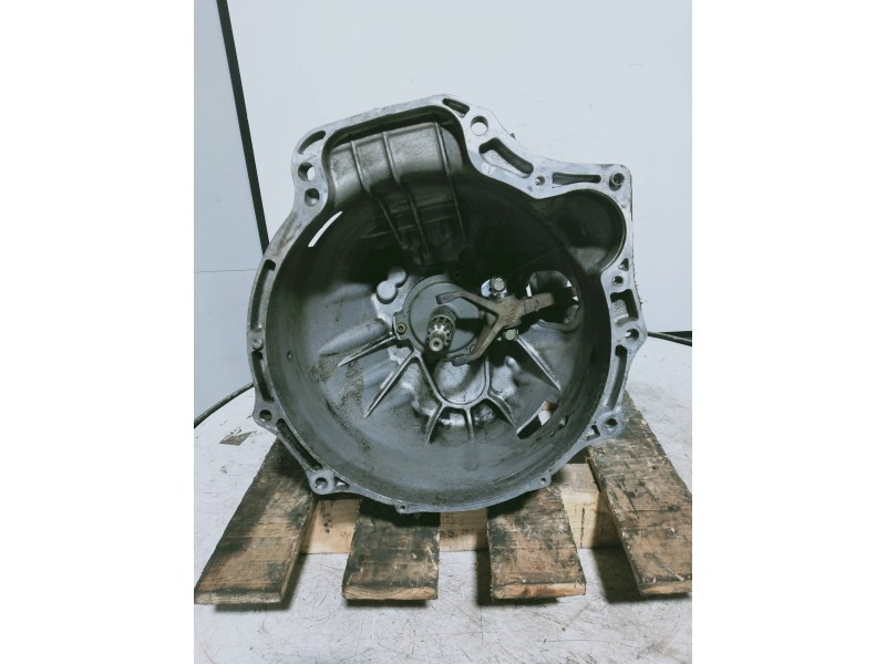 Recambio de caja cambios para renault mascott 2.8 diesel referencia OEM IAM 1323050006 5010545223 6S300 185125