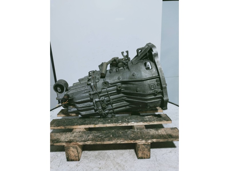 Recambio de caja cambios para renault mascott 2.8 diesel referencia OEM IAM 1323050006 5010545223 6S300 185125