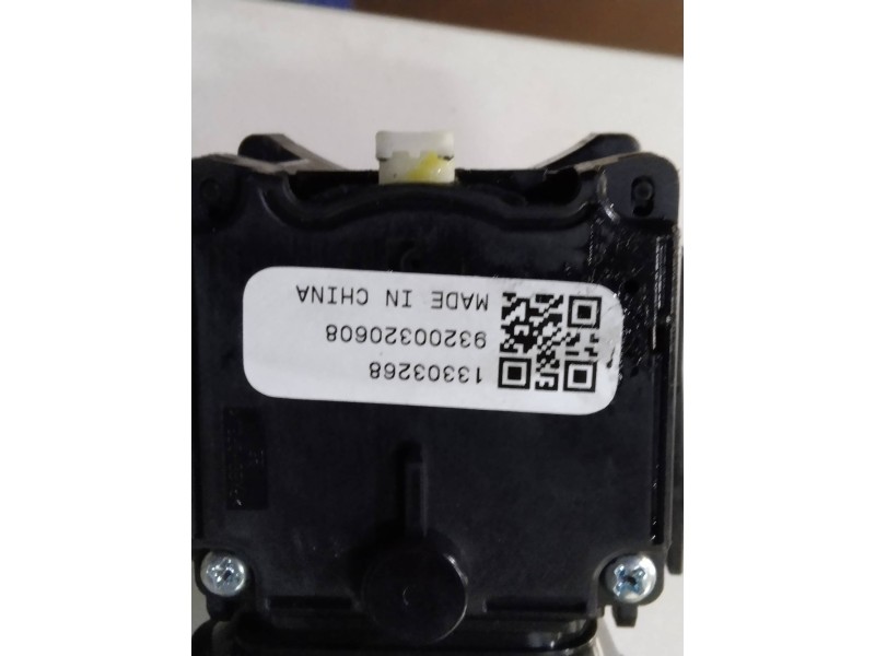 Recambio de mando luces para opel astra j lim. 1.6 16v cat referencia OEM IAM 13303268  